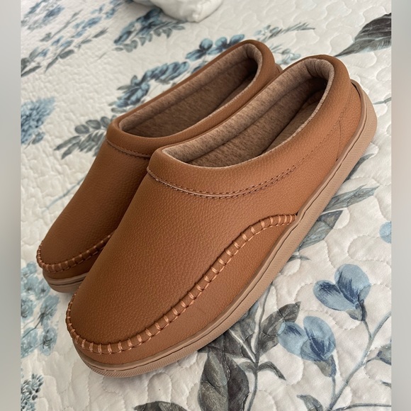 my slippers Shoes My Slippers By My Pillow Mens W Wide Chestnut